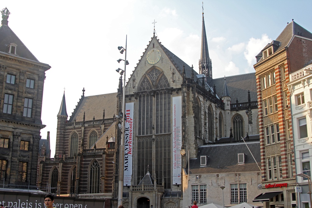 Nieuwe Kerk from Dam Square